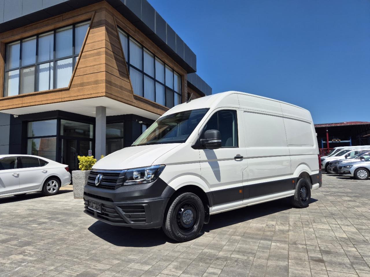 auto-volkswagen-crafter-20-tdi-1